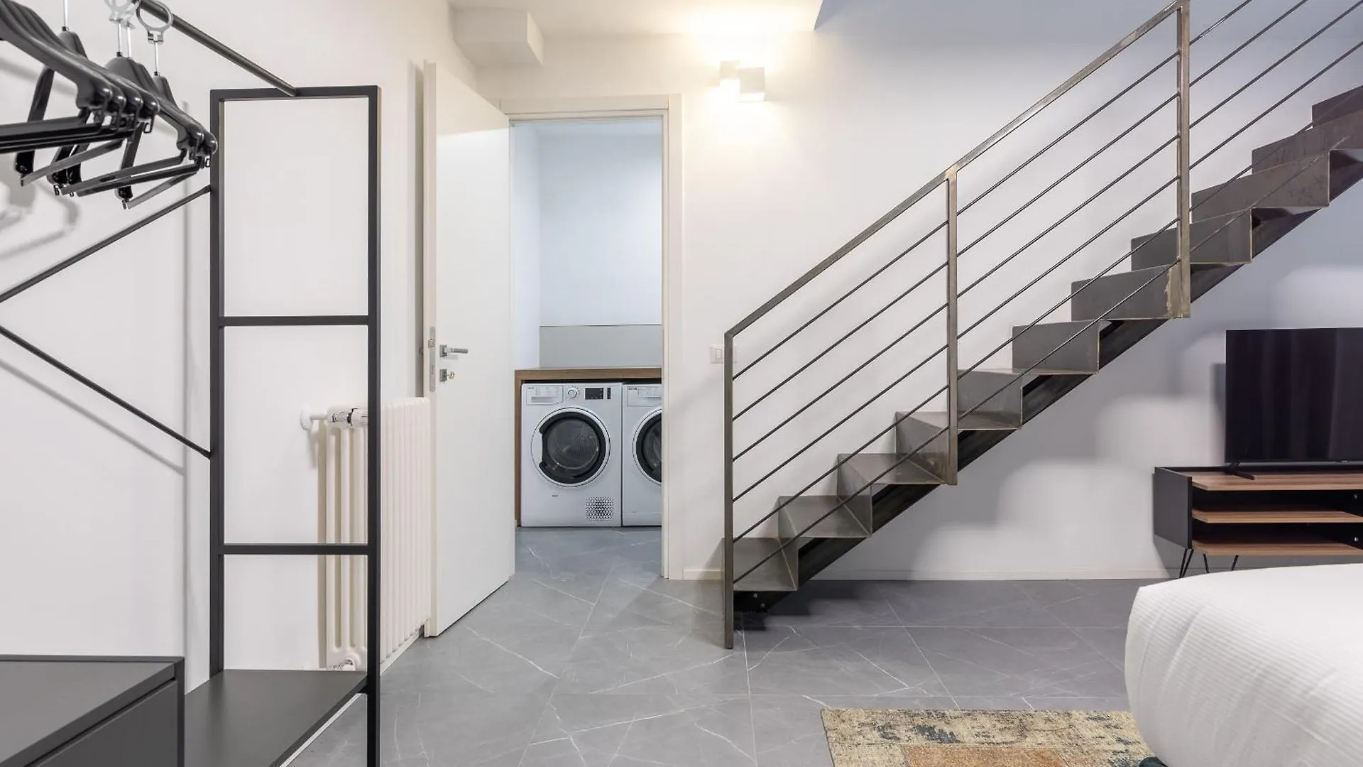 Ferienwohnung Tartini28 - Lussuoso Bilocale Vicino M3 Dergano Mailand 0*,